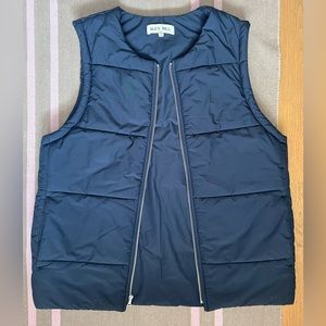 Alex Mill puff vest with inside pocket, navy blue, size Medium
